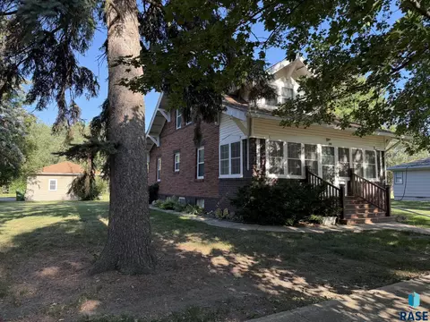 Other - 904 S Cherry St, Freeman, SD 57029 photo 1 of 36