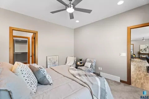 Bedroom - 612 E Lakeview Dr, Brandon, SD 57005 photo 3 of 5