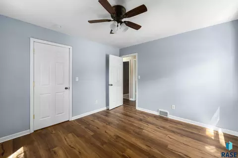 Bedroom - 1732 S Van Eps Ave, Sioux Falls, SD 57105 photo 1 of 3