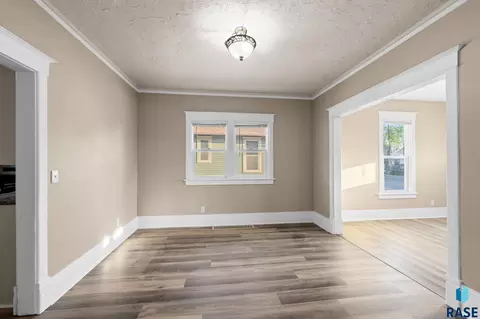 N Cliff Ave, Sioux Falls, SD 57103 photo 9
