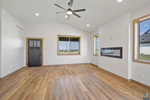 Living - 1108 N Slate Ave, Brandon, SD 57005 photo 4 of 4