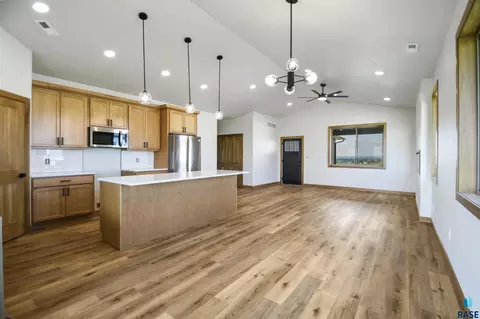 Living - 1108 N Slate Ave, Brandon, SD 57005 photo 3 of 4
