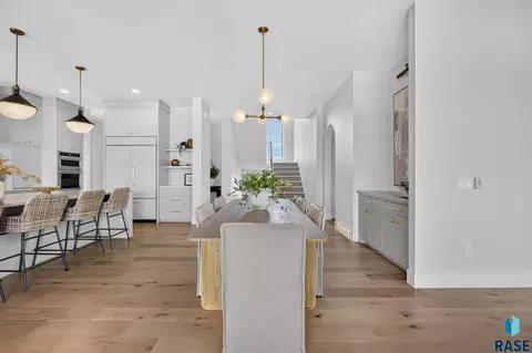 Dining - 48259 263rd St, Brandon, SD 57005 photo 4 of 5