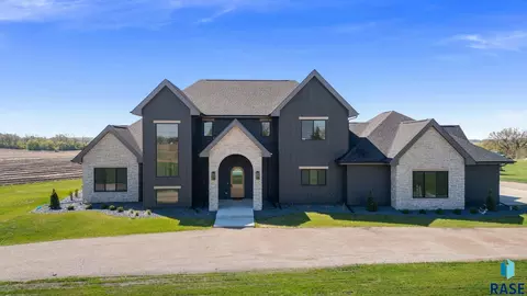 Exterior - 48259 263rd St, Brandon, SD 57005 photo 2 of 15