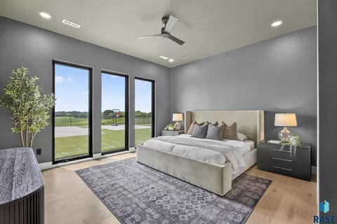 Bedroom - 48259 263rd St, Brandon, SD 57005 photo 1 of 20