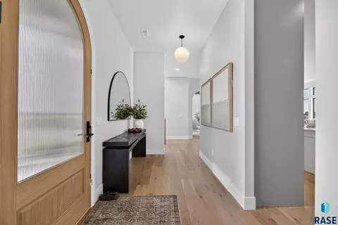 Entry Way - 48259 263rd St, Brandon, SD 57005 photo 1 of 11