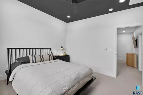Bedroom - 48259 263rd St, Brandon, SD 57005 photo 13 of 20
