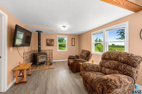 Living - 27935 480th Ave, Canton, SD 57013 photo 2 of 4