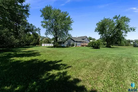 Exterior - 27935 480th Ave, Canton, SD 57013 photo 11 of 11