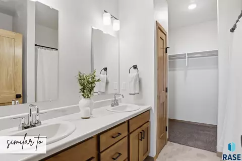 5722 E Marley Pl, Sioux Falls, SD 57108 photo 8