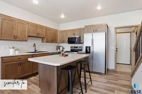 5722 E Marley Pl, Sioux Falls, SD 57108 photo 4