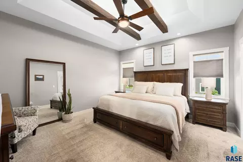 Bedroom - 309 S Dockside Cir, Sioux Falls, SD 57107 photo 1 of 7