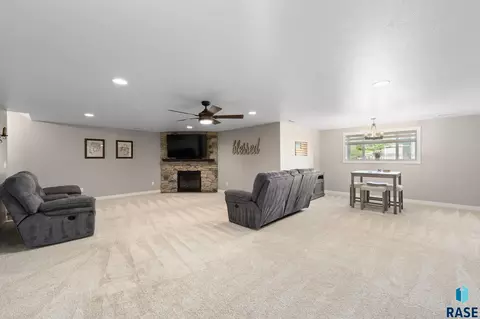 Other - 309 S Dockside Cir, Sioux Falls, SD 57107 photo 11 of 26