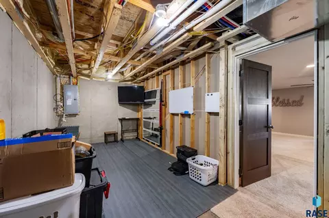 Other - 309 S Dockside Cir, Sioux Falls, SD 57107 photo 15 of 26