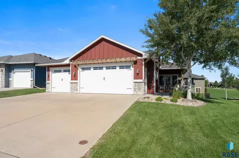 Exterior - 309 S Dockside Cir, Sioux Falls, SD 57107 photo 14 of 14