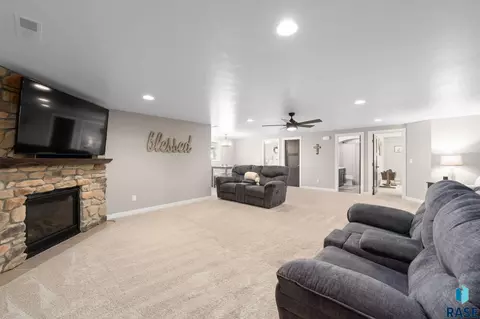 Other - 309 S Dockside Cir, Sioux Falls, SD 57107 photo 10 of 26
