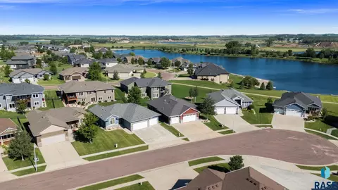 View/Area - 309 S Dockside Cir, Sioux Falls, SD 57107 photo 1 of 3
