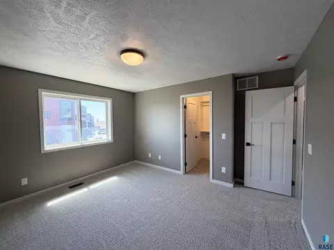 5115 E 67th St, Sioux Falls, SD 57108 photo 17