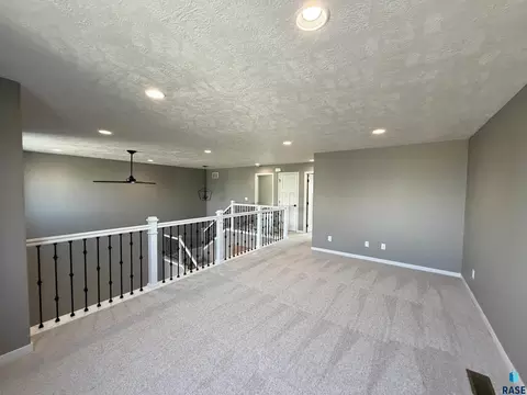 5115 E 67th St, Sioux Falls, SD 57108 photo 14