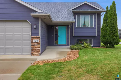 800 Kent St, Harrisburg, SD 57032