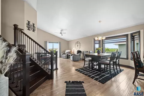 6717 Dugout Ln, Sioux Falls, SD 57110 photo 6
