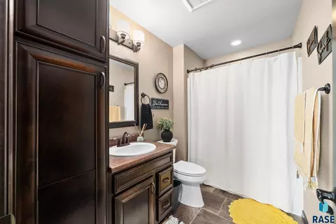 6717 Dugout Ln, Sioux Falls, SD 57110 photo 15