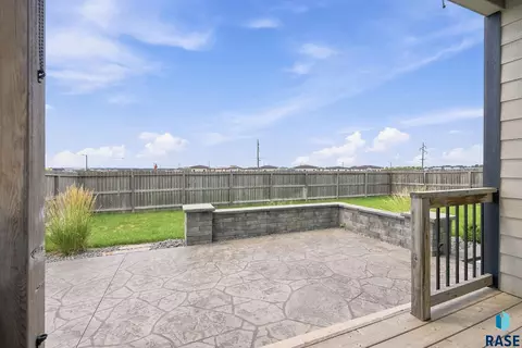 217 Devitt Dr, Harrisburg, SD 57032 photo 38