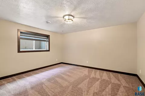 217 Devitt Dr, Harrisburg, SD 57032 photo 35