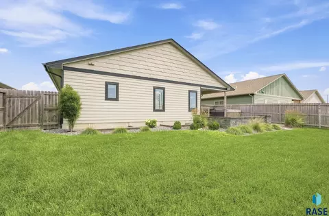 217 Devitt Dr, Harrisburg, SD 57032 photo 41