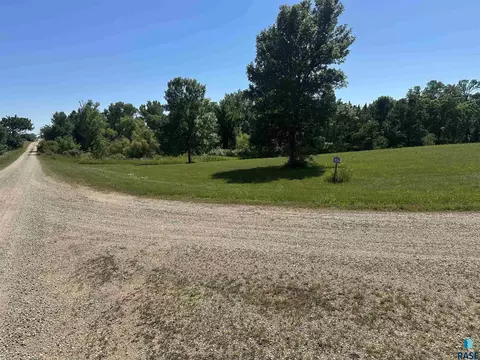Paradise Cir, White, SD 57276 photo 5