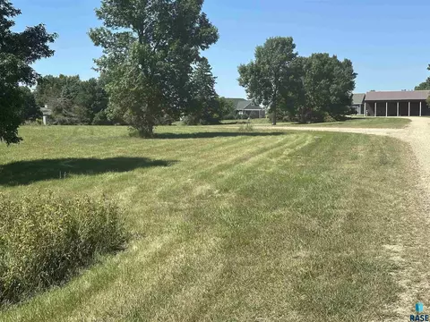 Paradise Cir, White, SD 57276 photo 2