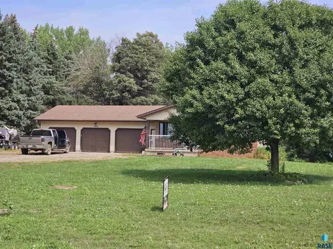 Exterior - 47790 309th Ave, Alcester, SD 57001 photo 7 of 10