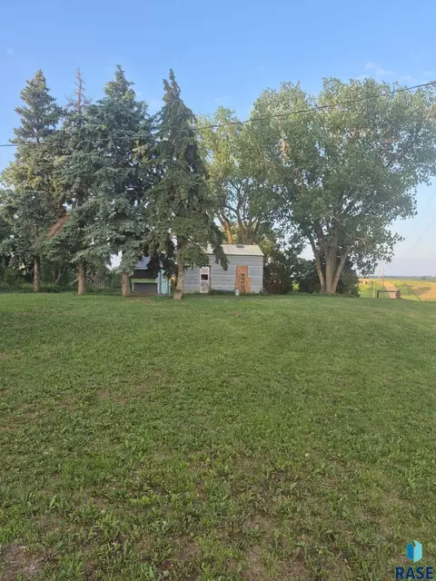 Exterior - 47790 309th Ave, Alcester, SD 57001 photo 2 of 10