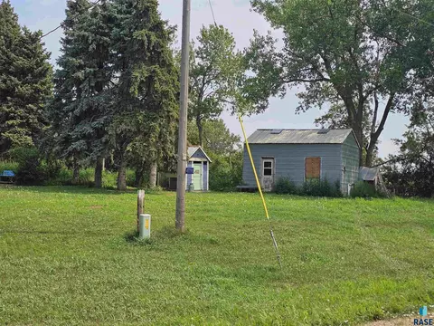 Exterior - 47790 309th Ave, Alcester, SD 57001 photo 8 of 10