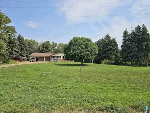 Exterior - 47790 309th Ave, Alcester, SD 57001 photo 3 of 10