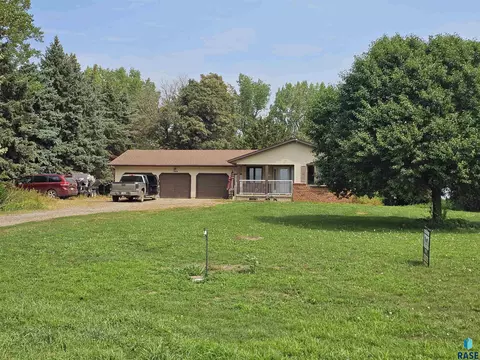 Exterior - 47790 309th Ave, Alcester, SD 57001 photo 5 of 10