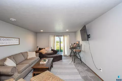 Living - N Archer Dr, Sioux Falls, SD 57103 photo 2 of 4