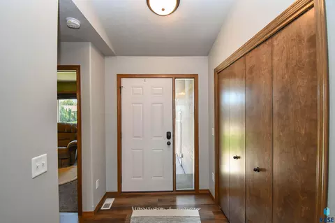 Entry Way - N Archer Dr, Sioux Falls, SD 57103 photo 1 of 1