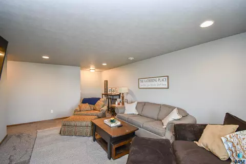 Other - N Archer Dr, Sioux Falls, SD 57103 photo 8 of 10