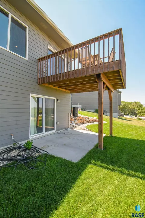 Exterior - N Archer Dr, Sioux Falls, SD 57103 photo 2 of 12