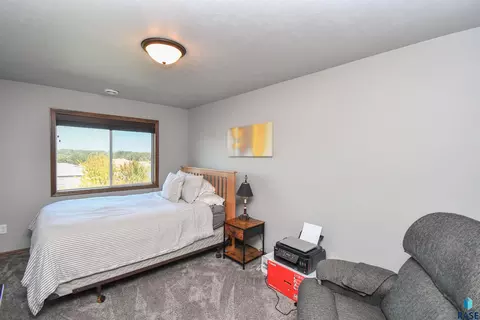 Bedroom - N Archer Dr, Sioux Falls, SD 57103 photo 11 of 13