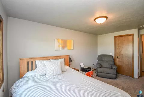 Bedroom - N Archer Dr, Sioux Falls, SD 57103 photo 13 of 13