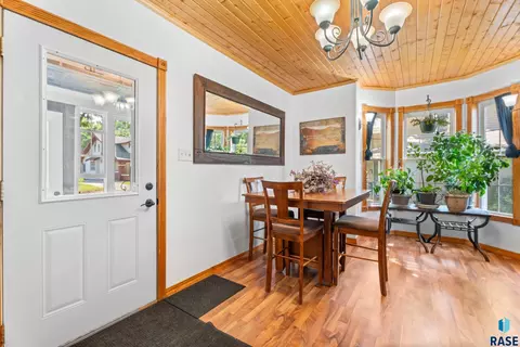 Entry Way - 410 E 6th St, Dell Rapids, SD 57022 photo 1 of 1