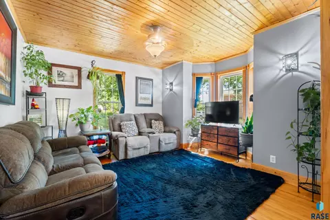 Living - 410 E 6th St, Dell Rapids, SD 57022 photo 1 of 3
