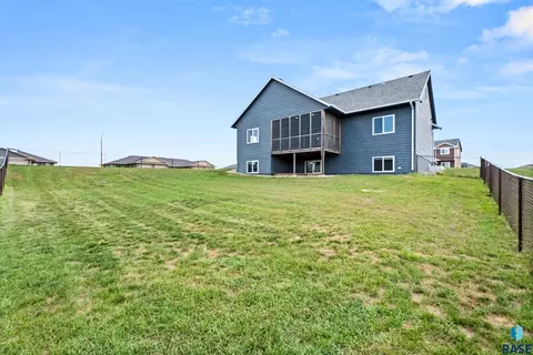 Exterior - 505 Meadow St, Baltic, SD 57003 photo 6 of 6