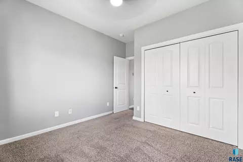 Bedroom - 505 Meadow St, Baltic, SD 57003 photo 7 of 12