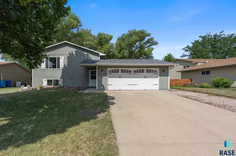 Other - 209 N Steven St N, Worthing, SD 57077 photo 1 of 17