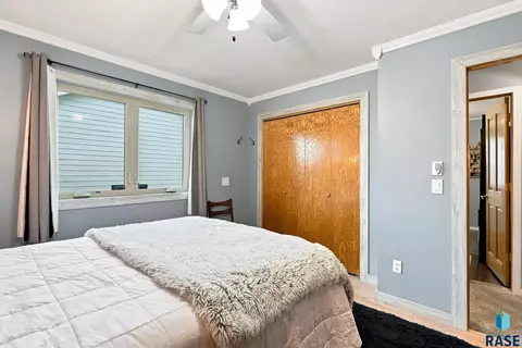 Bedroom - 6600 W 56th St, Sioux Falls, SD 57106 photo 3 of 9