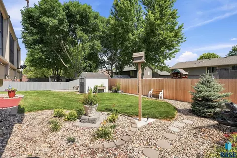Exterior - 6600 W 56th St, Sioux Falls, SD 57106 photo 2 of 11
