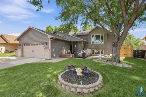 Exterior - 6600 W 56th St, Sioux Falls, SD 57106 photo 10 of 11